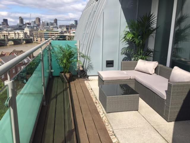 Elegant Penthouse Retreat Near Bridgecheckhostprofile Londres